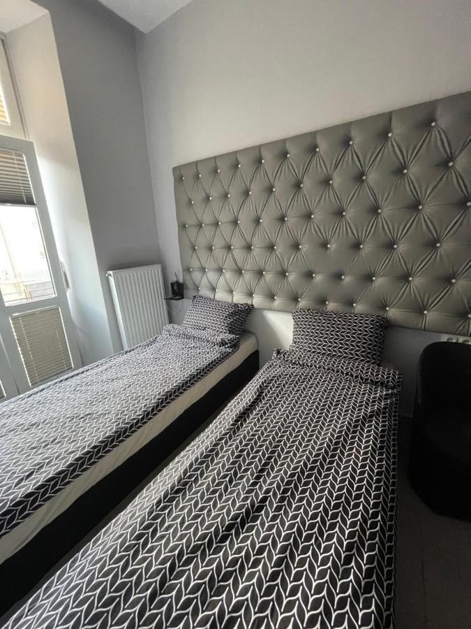 Spanie 7 W Rynku -hotelik -parking *
